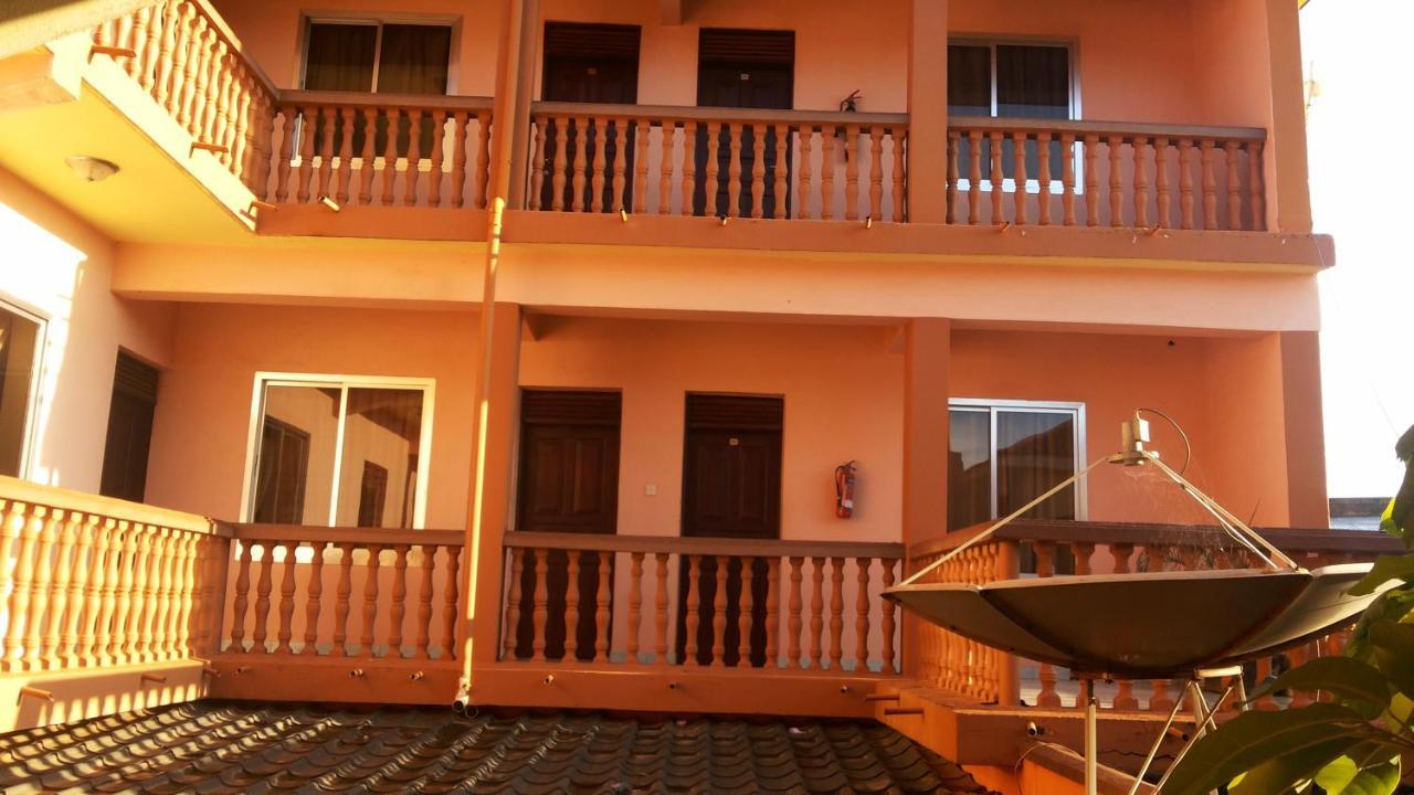 Daysinn Hotel Lira Buitenkant foto